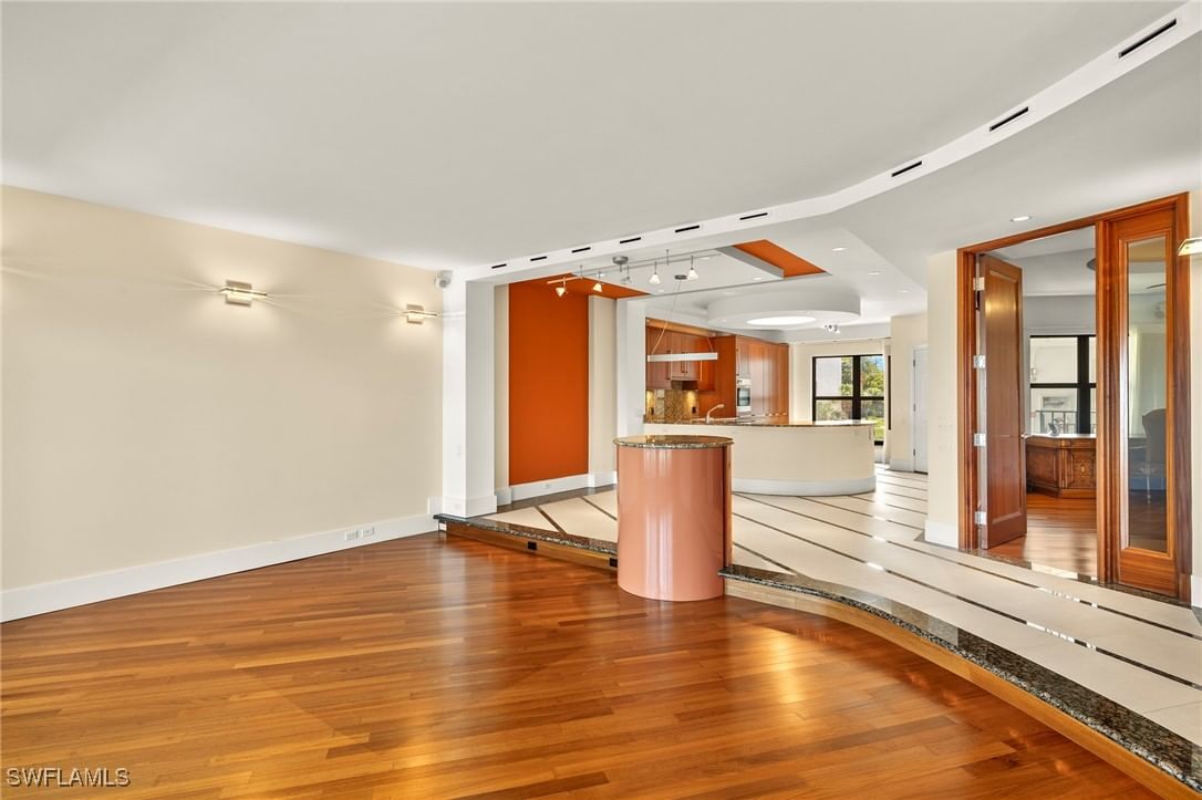 625 La Peninsula Boulevard #625, Naples, FL 34113 photo 3