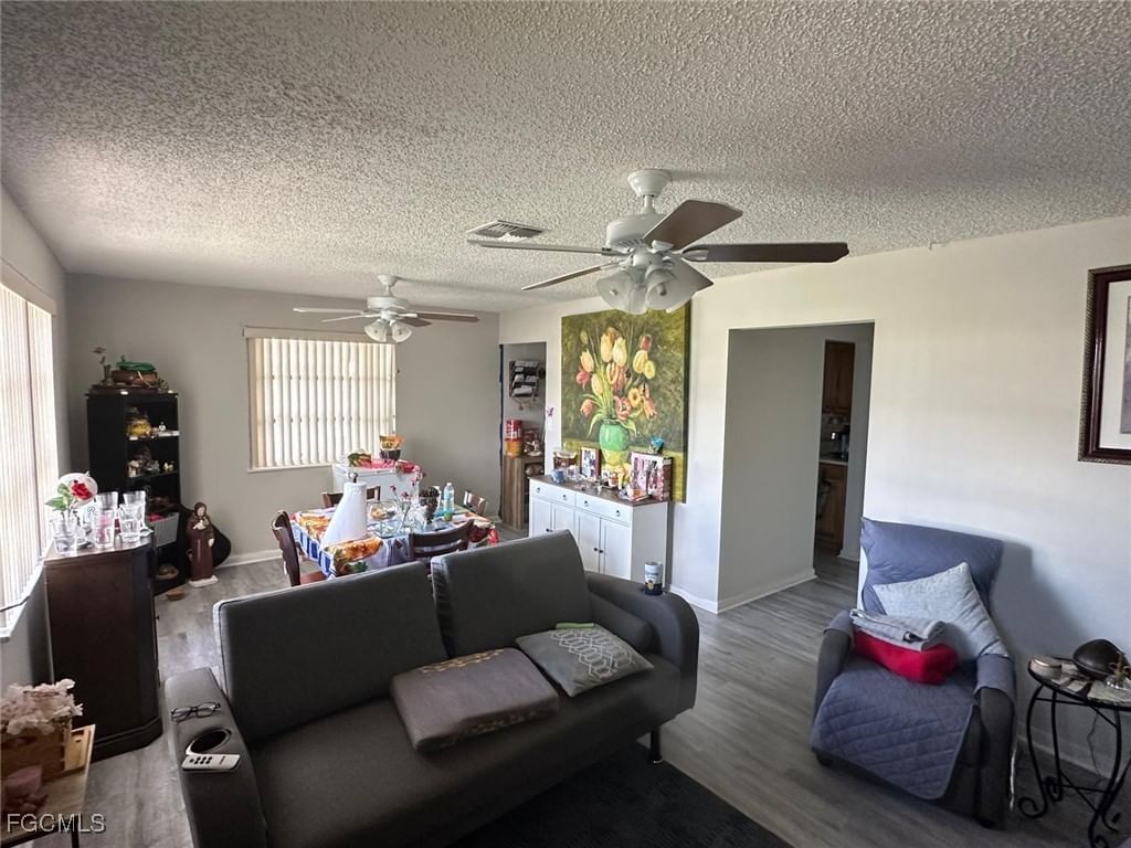 19 Pinewood Boulevard, Lehigh Acres, FL 33936 photo 4