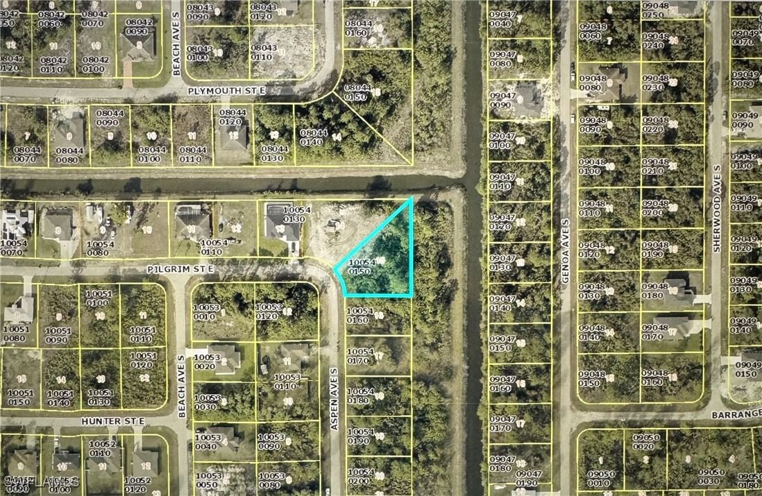 565 Aspen Avenue S, Lehigh Acres, FL 33974 photo 2