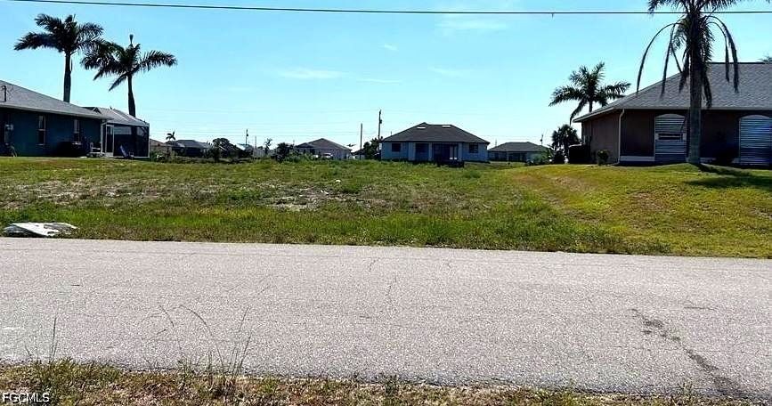 1019 NW 9th Place, Cape Coral, FL 33993 photo 2
