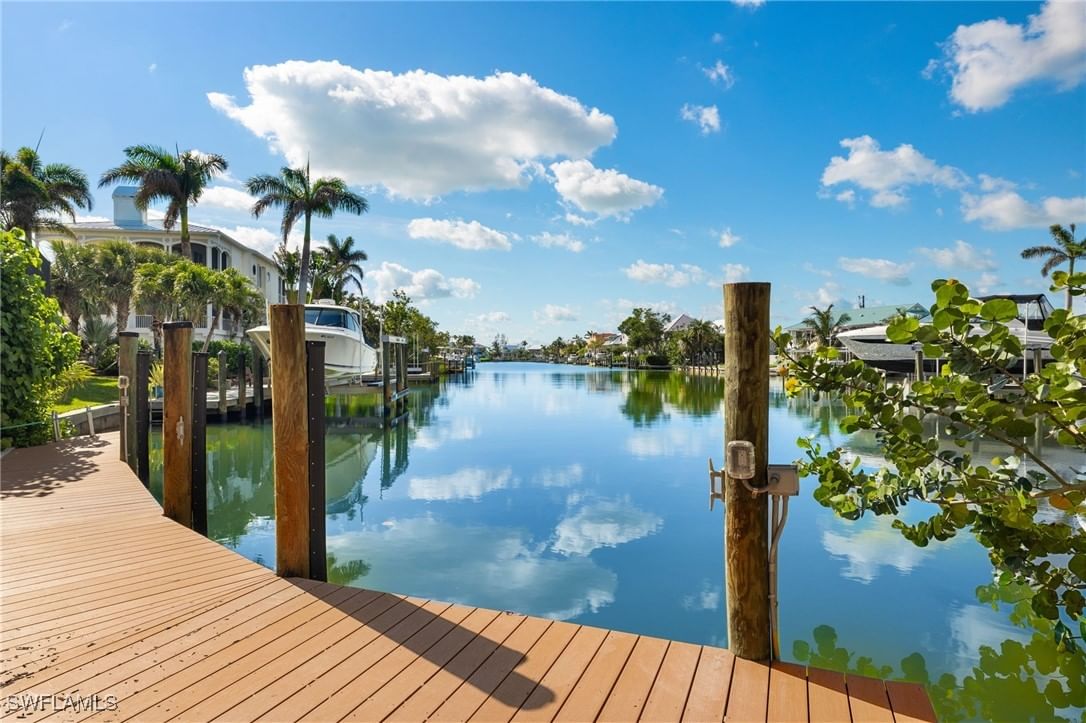 1581 San Carlos Bay Drive, Sanibel, FL 33957 photo 3