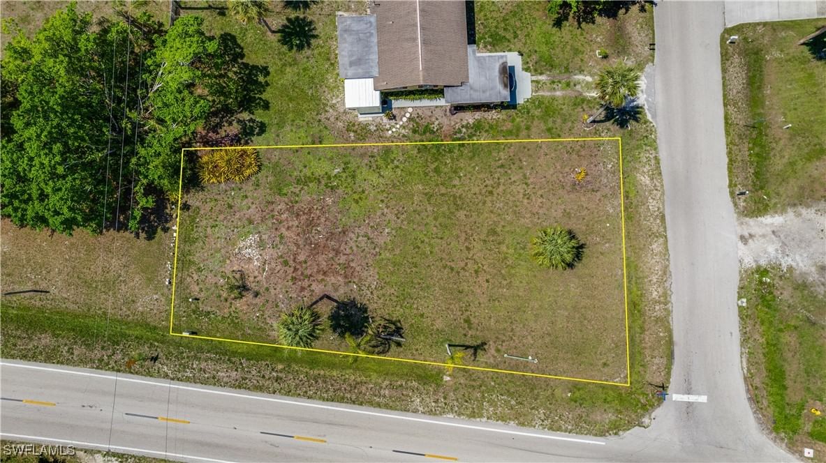 335 Ottumwa Avenue, Fort Myers, FL 33905 photo 4