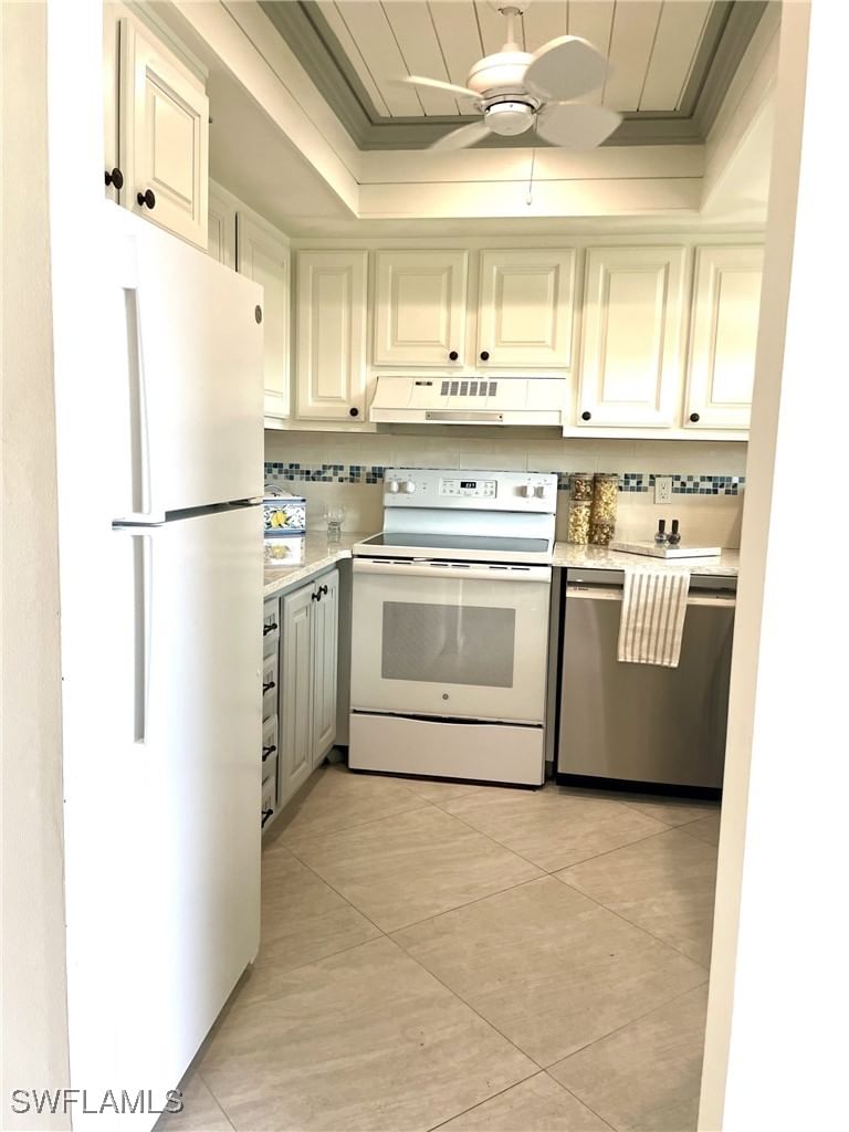 325 Charlemagne Boulevard #B207, Naples, FL 34112 photo 4