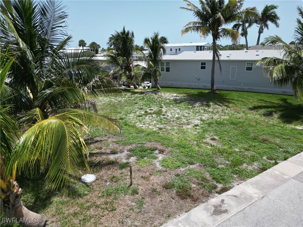 11271 Azalea Lane, Fort Myers Beach, FL 33931 photo 2