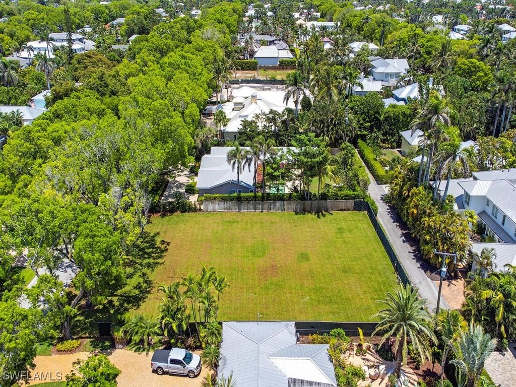 140 2nd Avenue N, Naples, FL 34102 photo 3