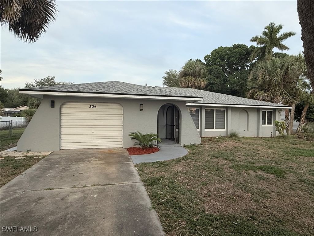 304 North Avenue, Lehigh Acres, FL 33936 photo 2