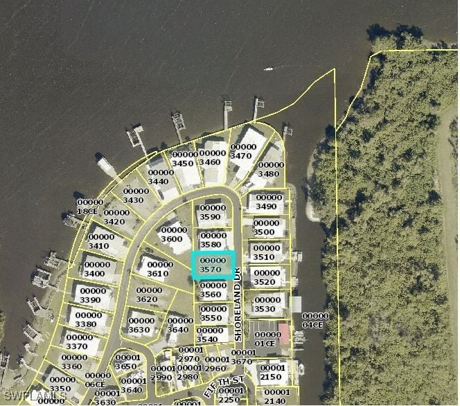 357 Shoreland Drive, Fort Myers, FL 33905 photo 3