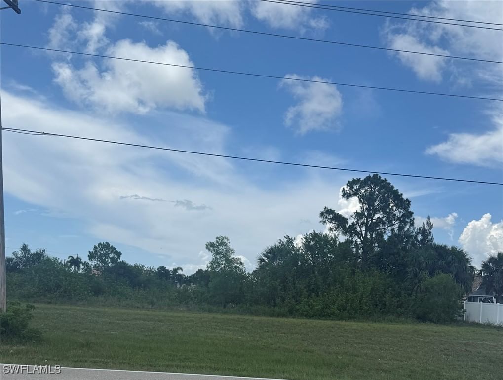 2437 Diplomat Parkway W, Cape Coral, FL 33993 photo 3