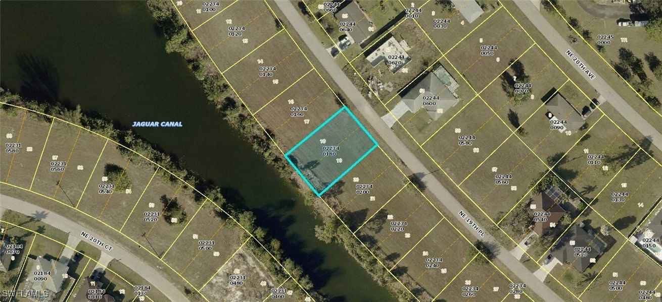 2312 NE 19th Place, Cape Coral, FL 33909 photo 2
