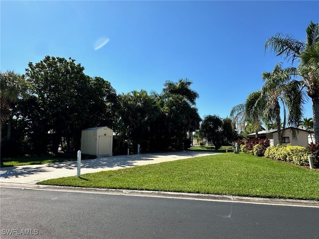 1313 Nickel Lake Point, Naples, FL 34114 photo 2