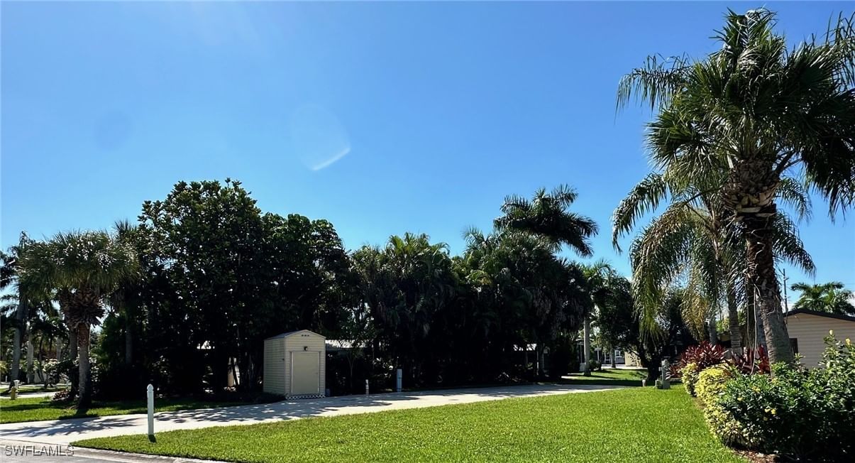 1313 Nickel Lake Point, Naples, FL 34114 photo 3