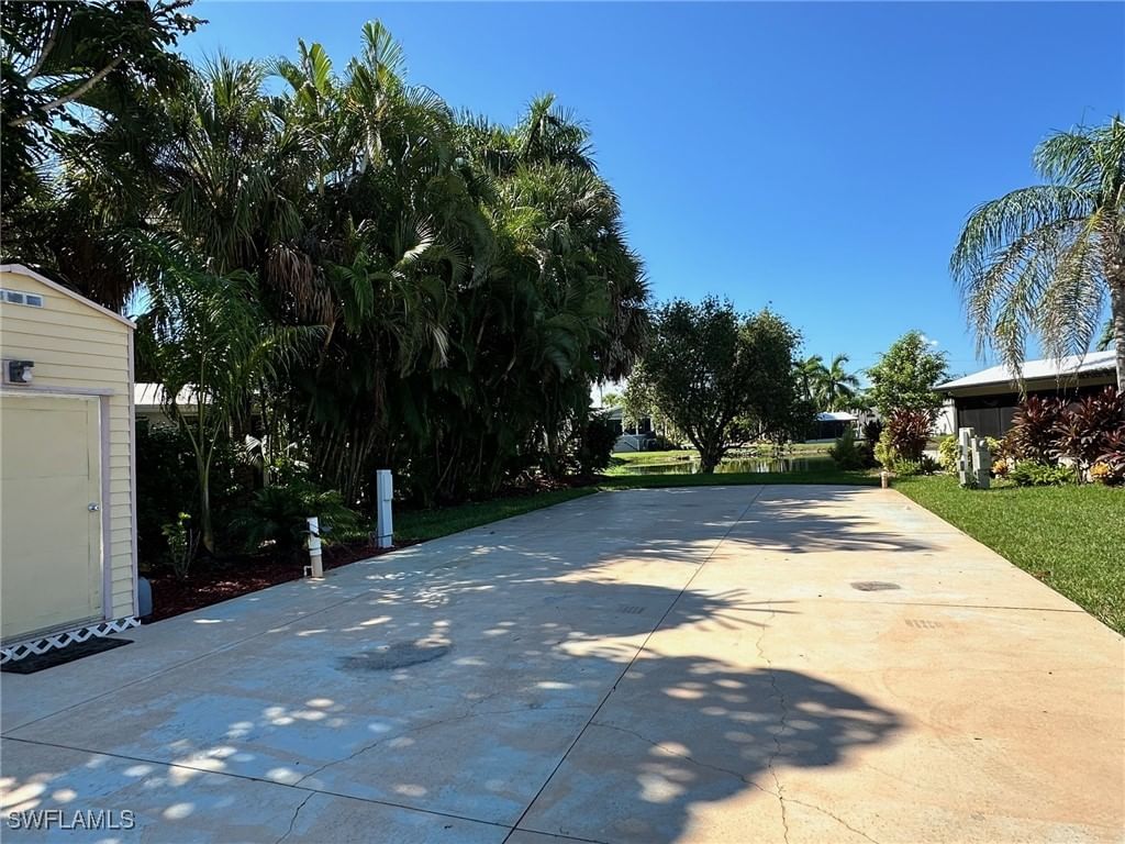 1313 Nickel Lake Point, Naples, FL 34114 photo 5