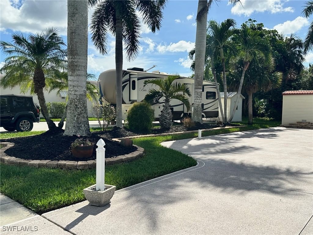 1275 Silver Lakes Boulevard, Naples, FL 34114 photo 3
