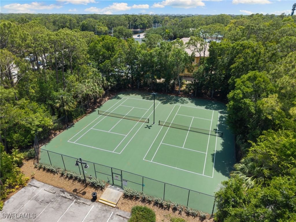2274 Hawksridge Drive, Naples, FL 34105 photo 4