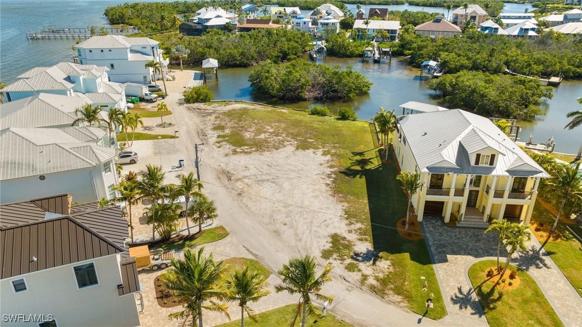 390 Seminole Way, Fort Myers Beach, FL 33931 photo 3