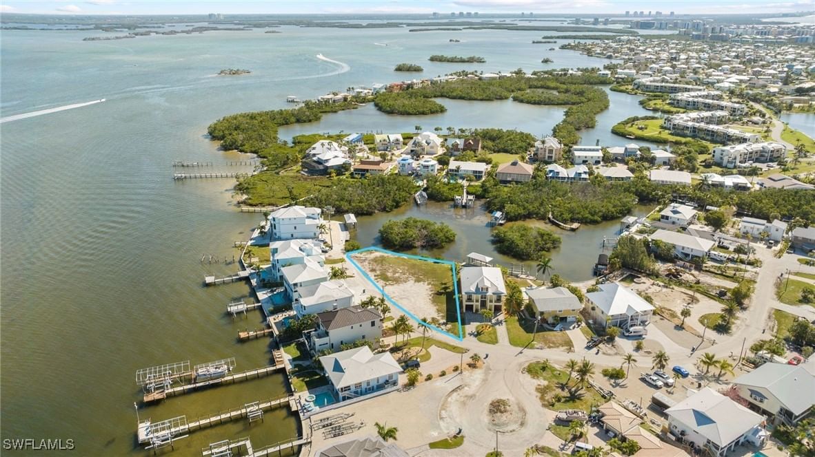 390 Seminole Way, Fort Myers Beach, FL 33931 photo 4