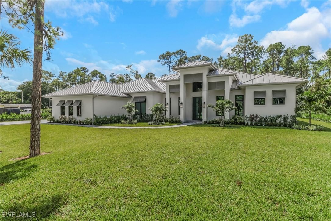 5174 Sycamore Drive, Naples, FL 34119 photo 2