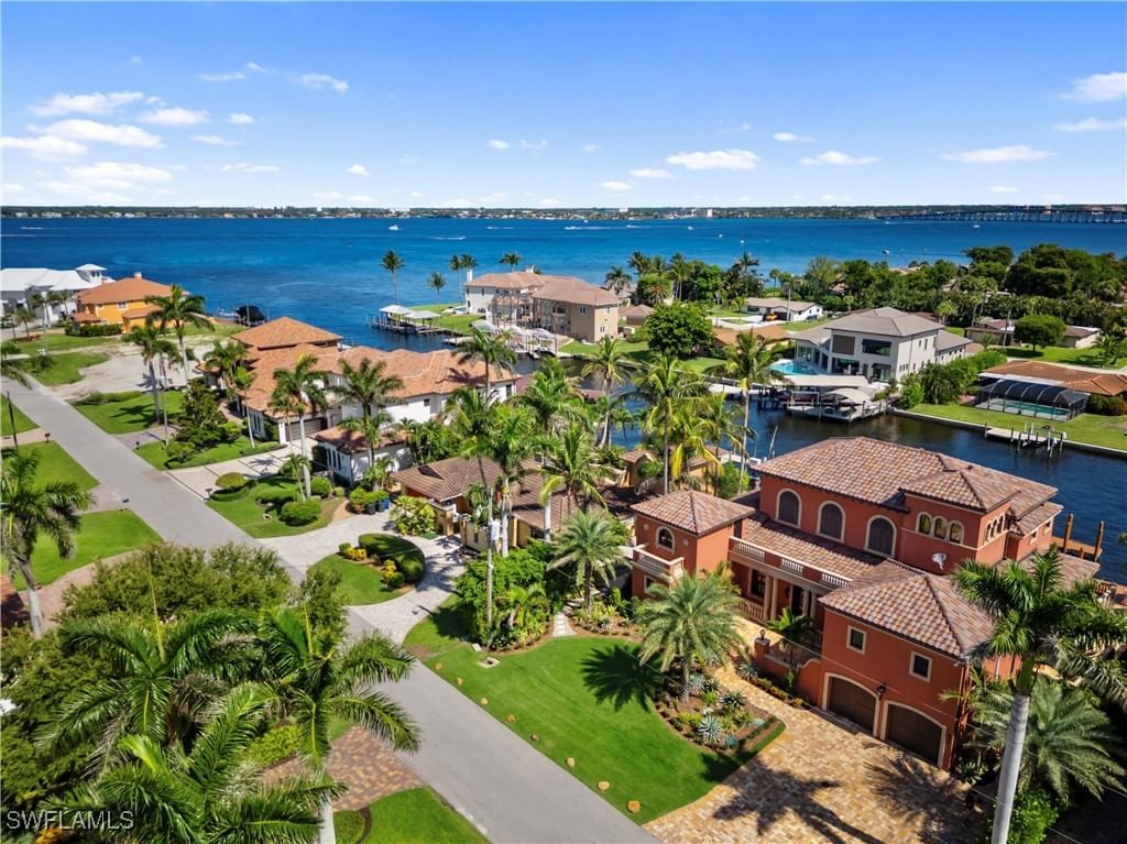 841 Cypress Lake Circle, Fort Myers, FL 33919 photo 2