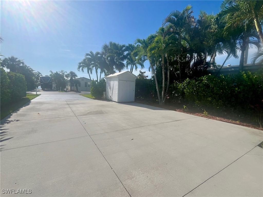 1021 Silver Lakes Boulevard, Naples, FL 34114 photo 4
