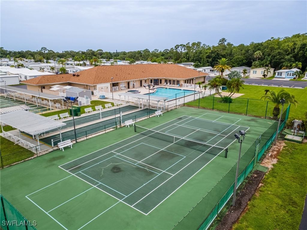 40 La Fonda Lane, North Fort Myers, FL 33903 photo 4