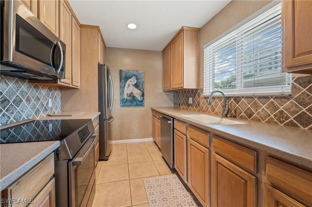 2500 Gulf Shore Boulevard N #N4, Naples, FL 34103 photo 2