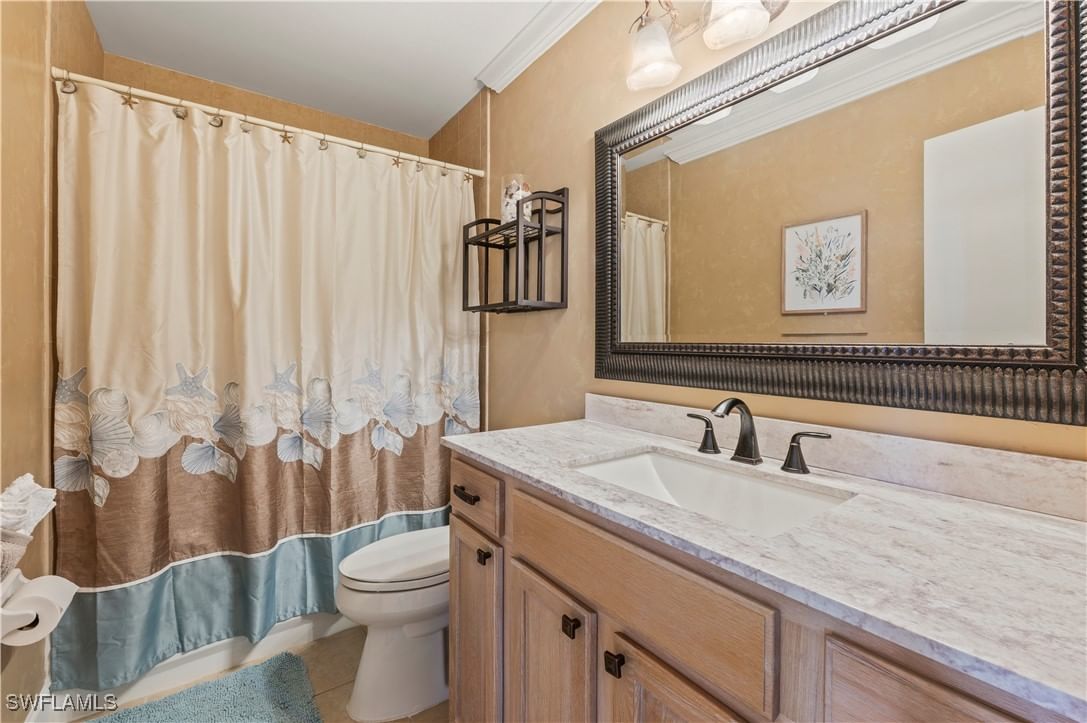 2500 Gulf Shore Boulevard N #N4, Naples, FL 34103 photo 4