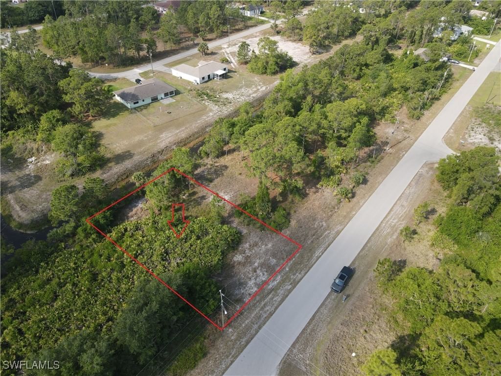 728 Manhattan Street E, Lehigh Acres, FL 33974 photo 2