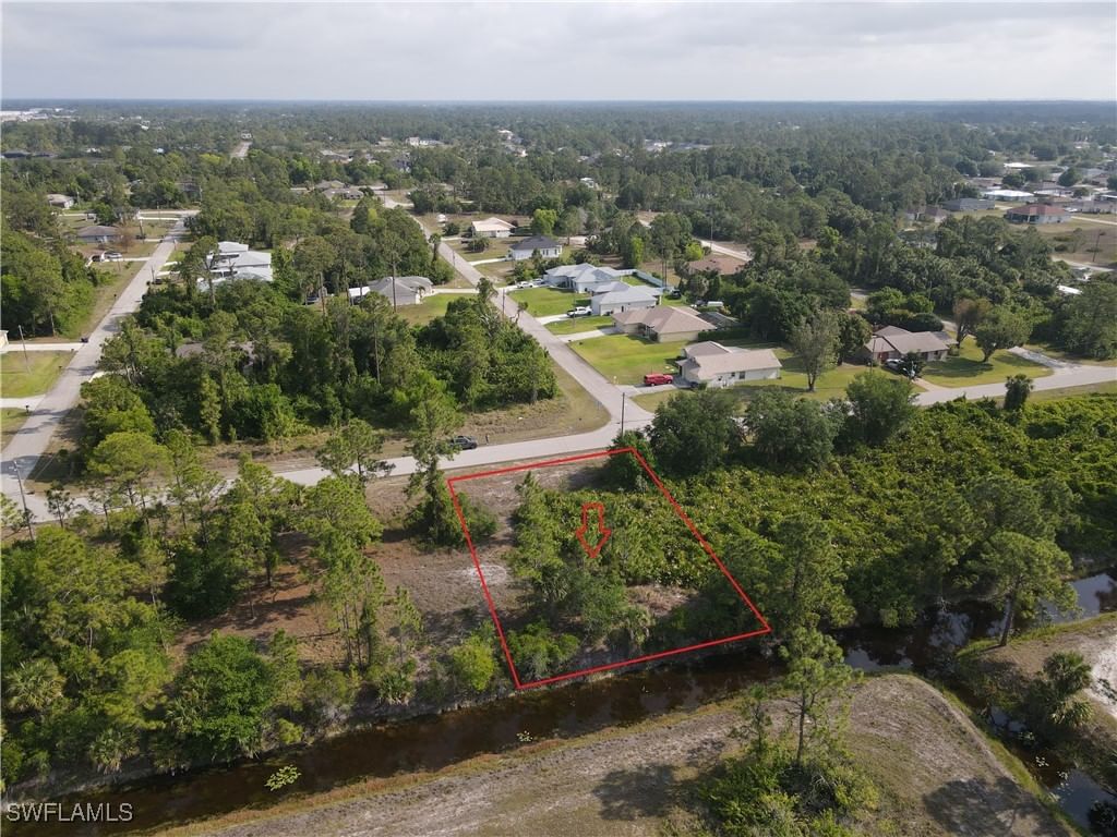 728 Manhattan Street E, Lehigh Acres, FL 33974 photo 4