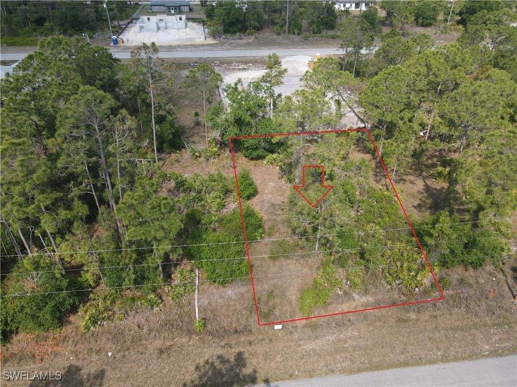 236 Nashville Avenue S, Lehigh Acres, FL 33974 photo 2