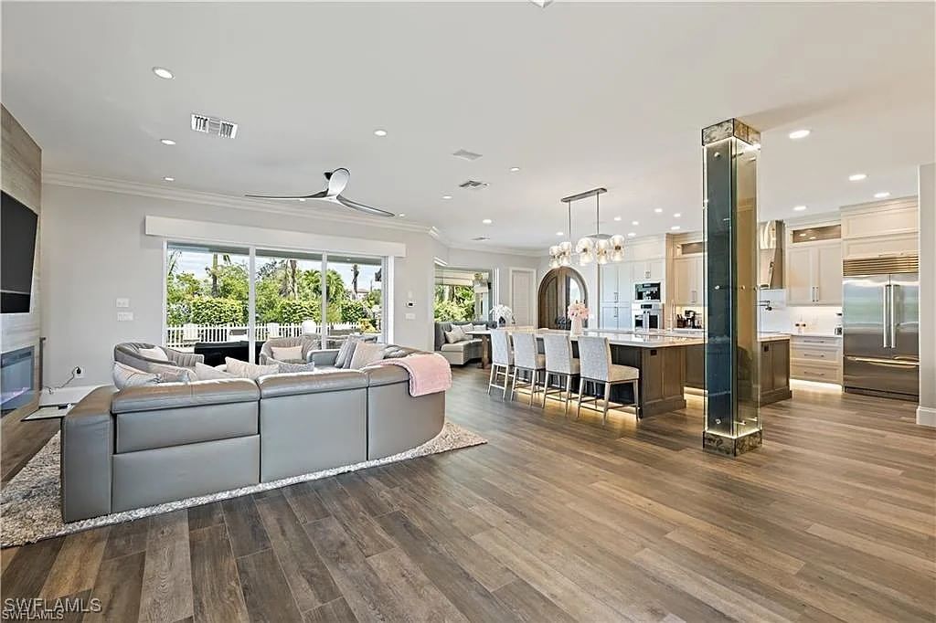 1435 Osprey Avenue, Naples, FL 34102 photo 4