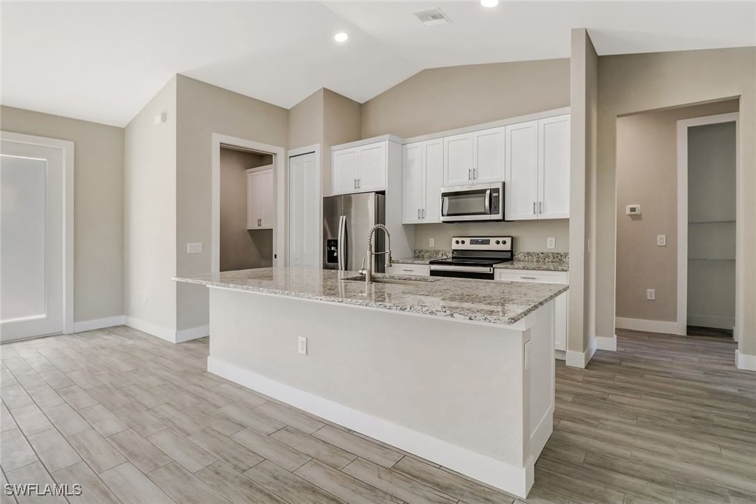 10621 Landau Lane, Bonita Springs, FL 34135 photo 4