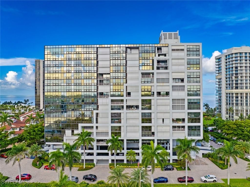 4751 Gulf Shore Boulevard N #1406, Naples, FL 34103 photo 2