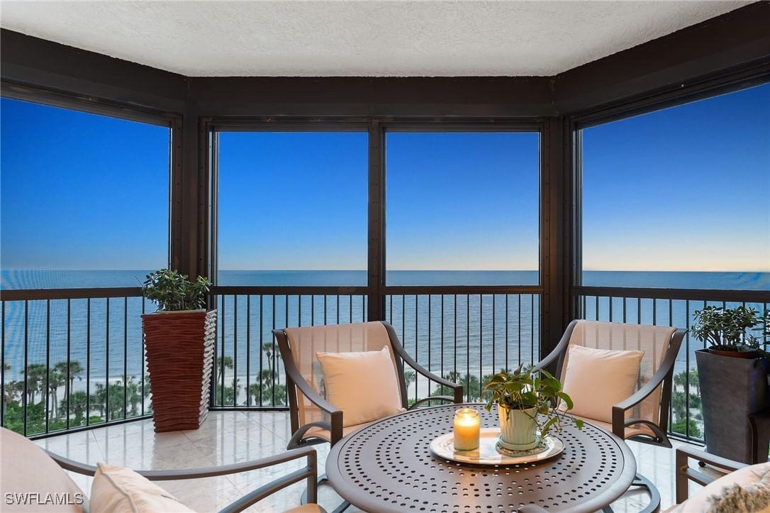 8473 Bay Colony Drive #701, Naples, FL 34108 photo 2