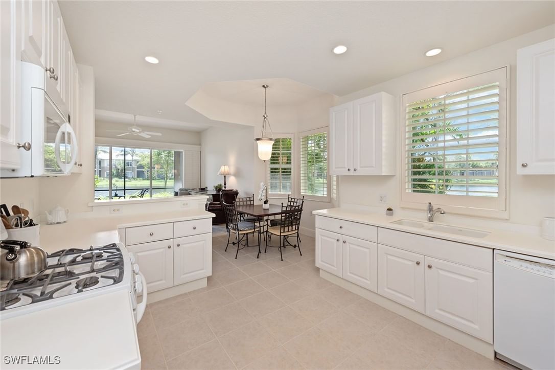 9223 Corfu Court #104, Naples, FL 34114 photo 4