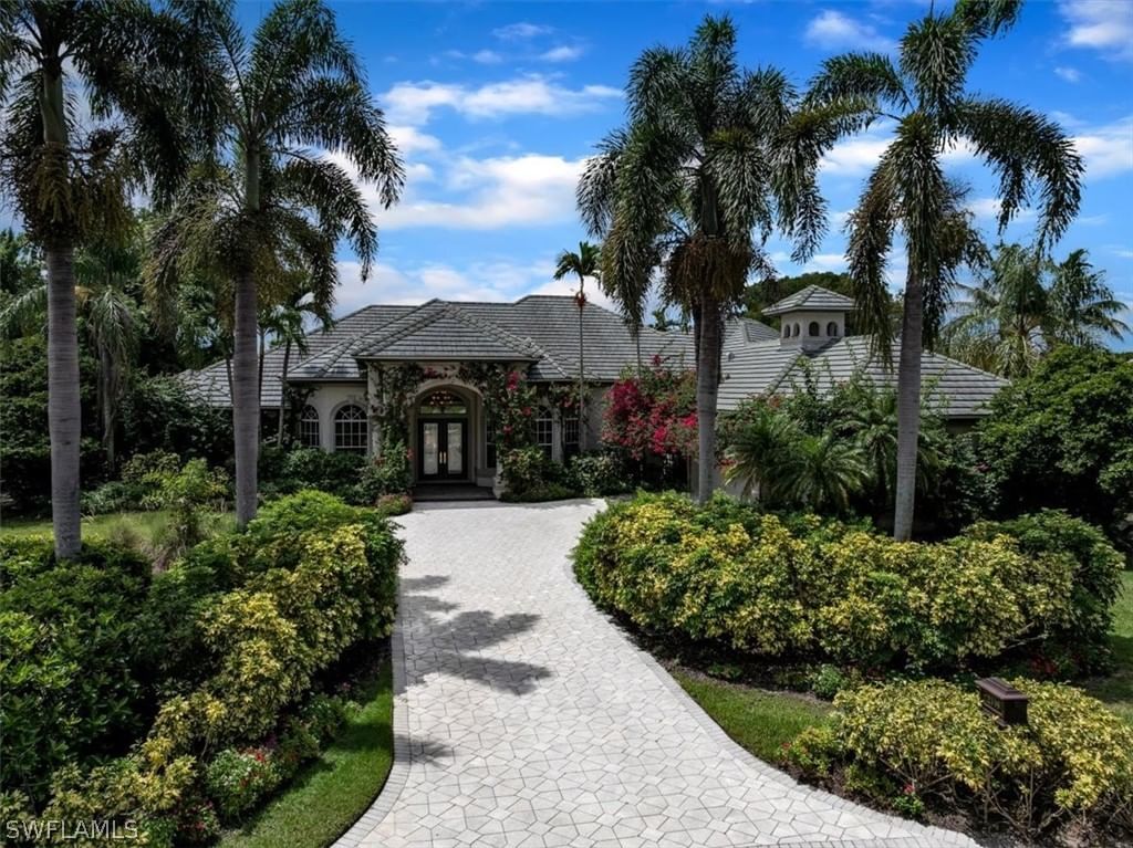 2339 Alexander Palm Drive, Naples, FL 34105 photo 2