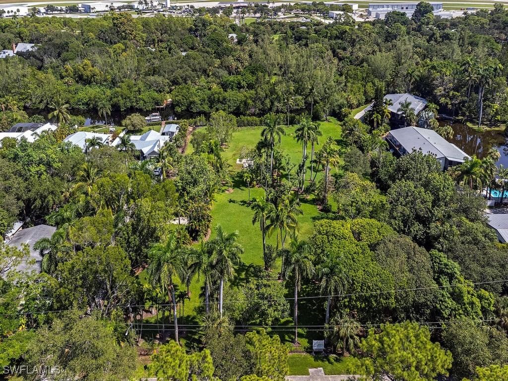 2505 ESTEY Avenue, Naples, FL 34104 photo 2