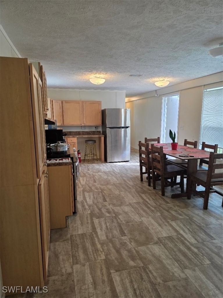 8385 Marx Drive, North Fort Myers, FL 33917 photo 5
