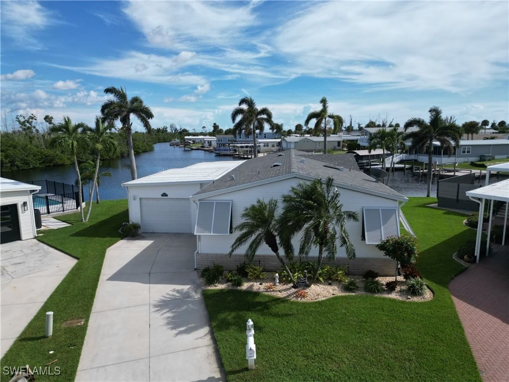 17741 Canal Cove Court, Fort Myers Beach, FL 33931 photo 2
