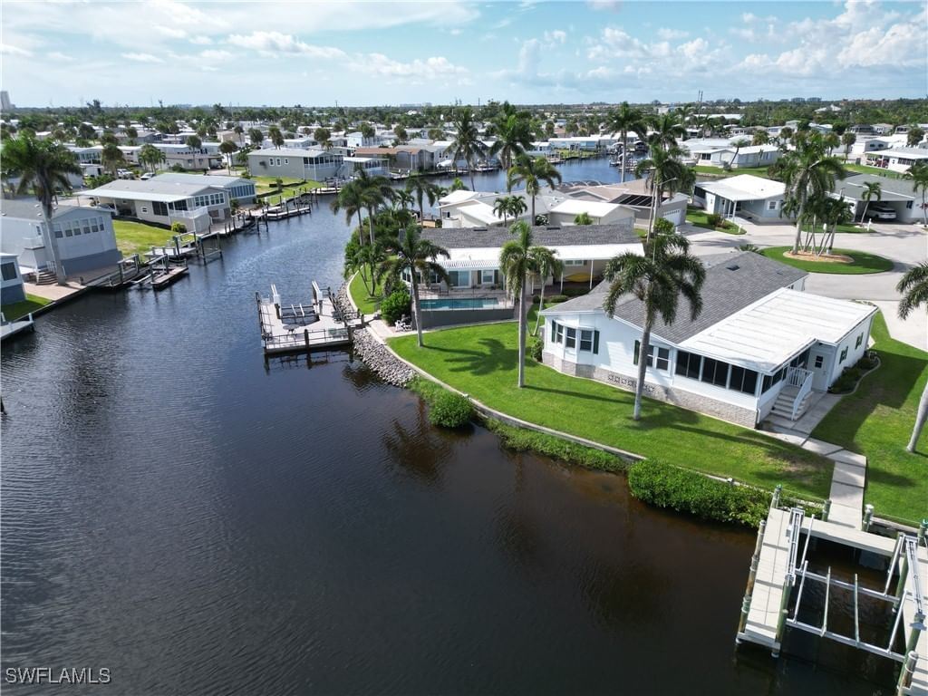 17741 Canal Cove Court, Fort Myers Beach, FL 33931 photo 4