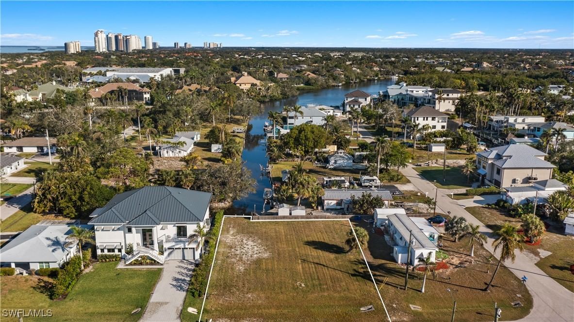 4460 Tarpon Avenue, Bonita Springs, FL 34134 photo 2