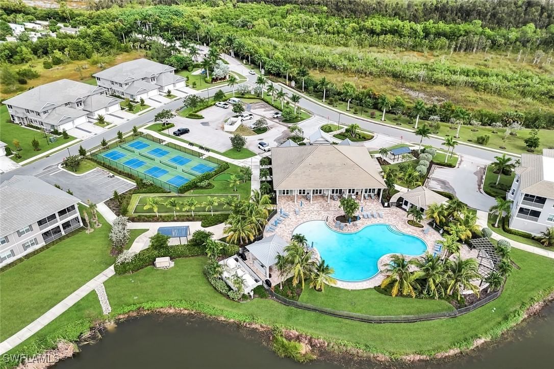 280 Indies Drive E #101,102,201,202, Naples, FL 34114 photo 4