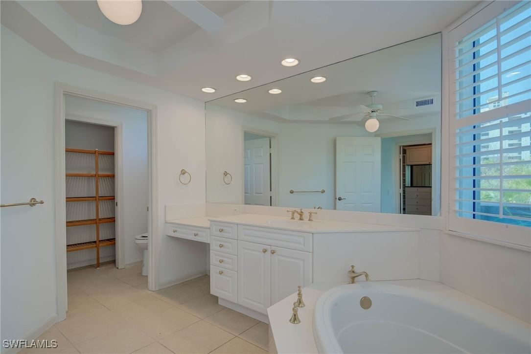 445 Cove Towers Drive #304, Naples, FL 34110 photo 2