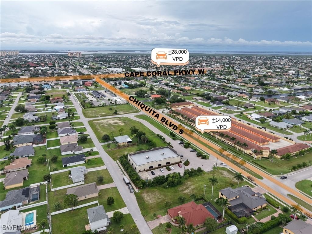4441 Chiquita Boulevard S, Cape Coral, FL 33914 photo 2