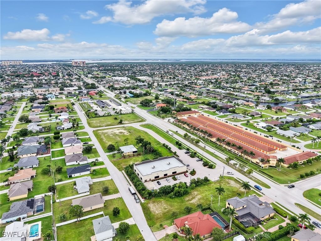4441 Chiquita Boulevard S, Cape Coral, FL 33914 photo 3