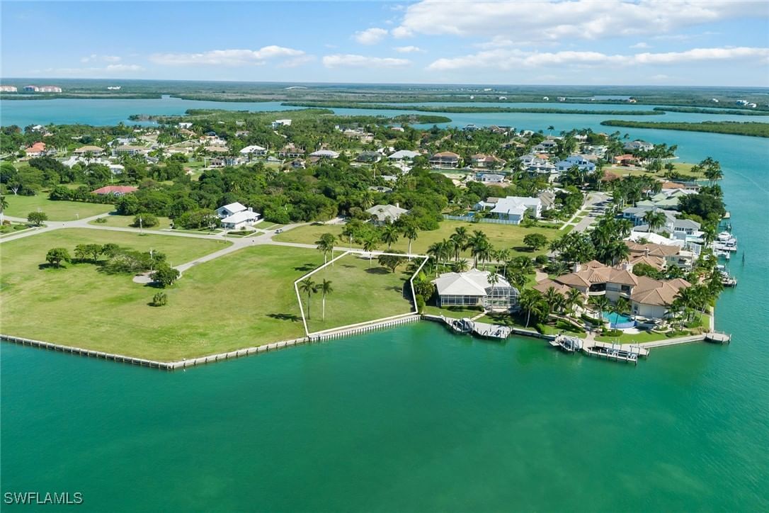 1028 W Inlet Drive, Marco Island, FL 34145 photo 4