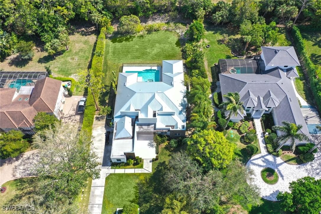 9240 The Lane, Naples, FL 34109 photo 2