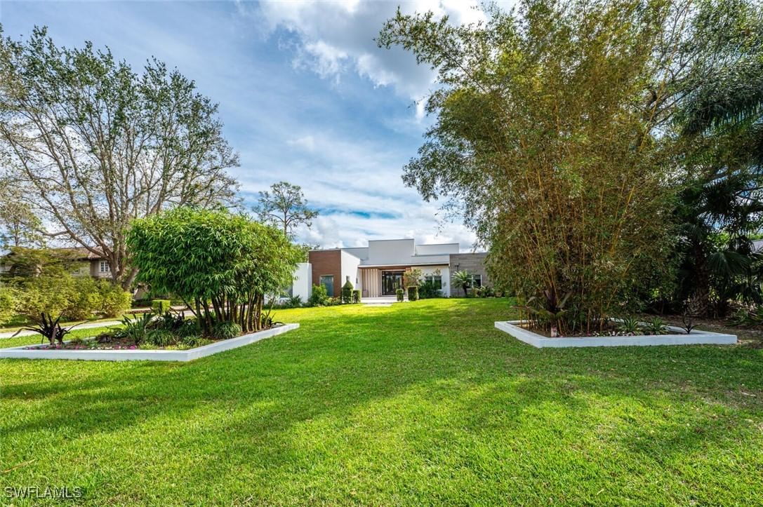 9240 The Lane, Naples, FL 34109 photo 5