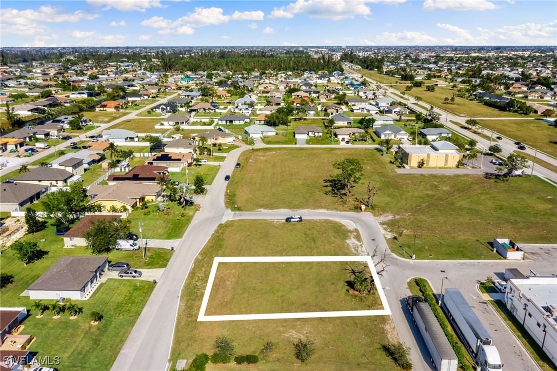 1523 SW 16th Court, Cape Coral, FL 33991 photo 3