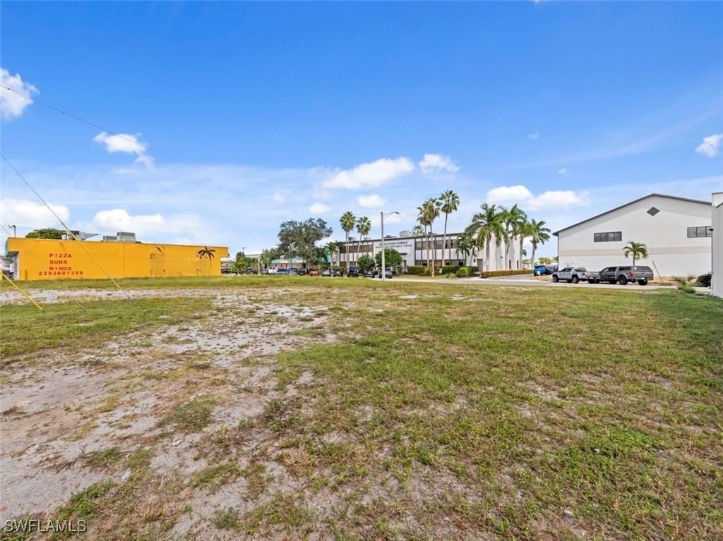 4710 SE 9th Place, Cape Coral, FL 33904 photo 4
