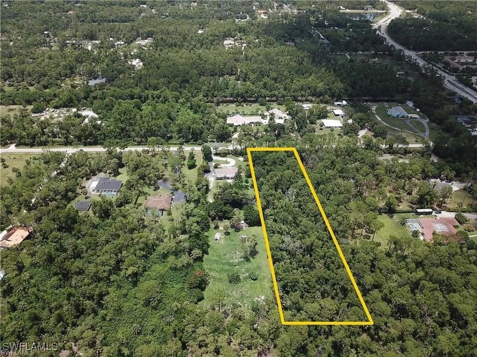 5700 Cedar Tree Lane, Naples, FL 34116 photo 3